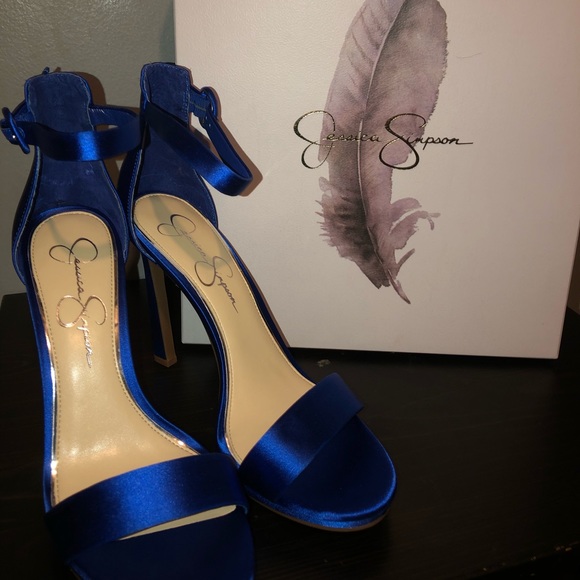 Jessica Simpson Silk high heels Size 8M π
πΎ - Picture 1 of 4